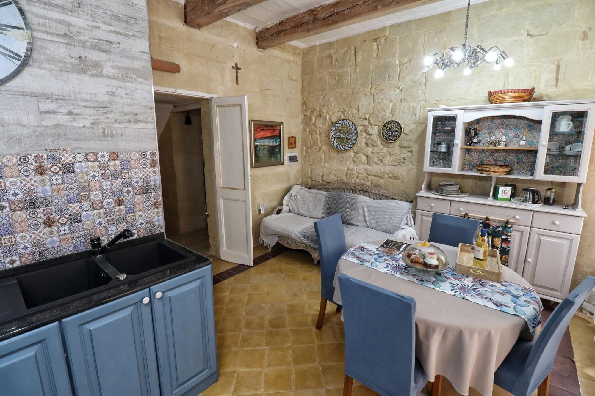 The Knight - Experiential Heritage At Square * Birgu