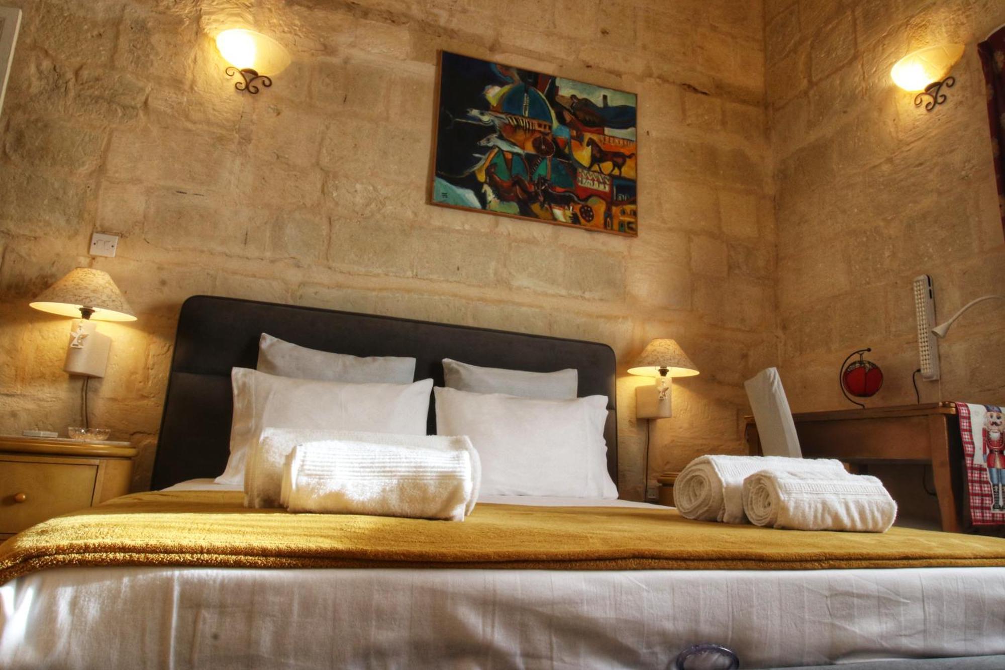The Knight - Experiential Heritage At Square Birgu
