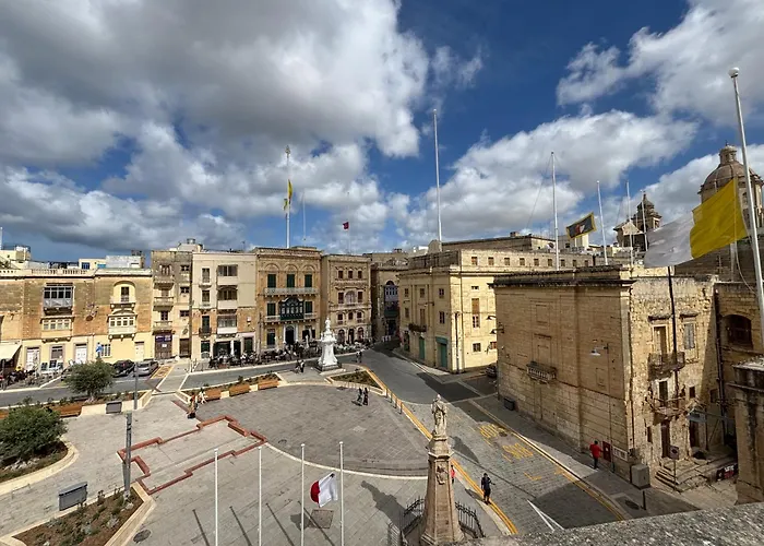 The Knight - Experiential Heritage Home At Birgu Square
