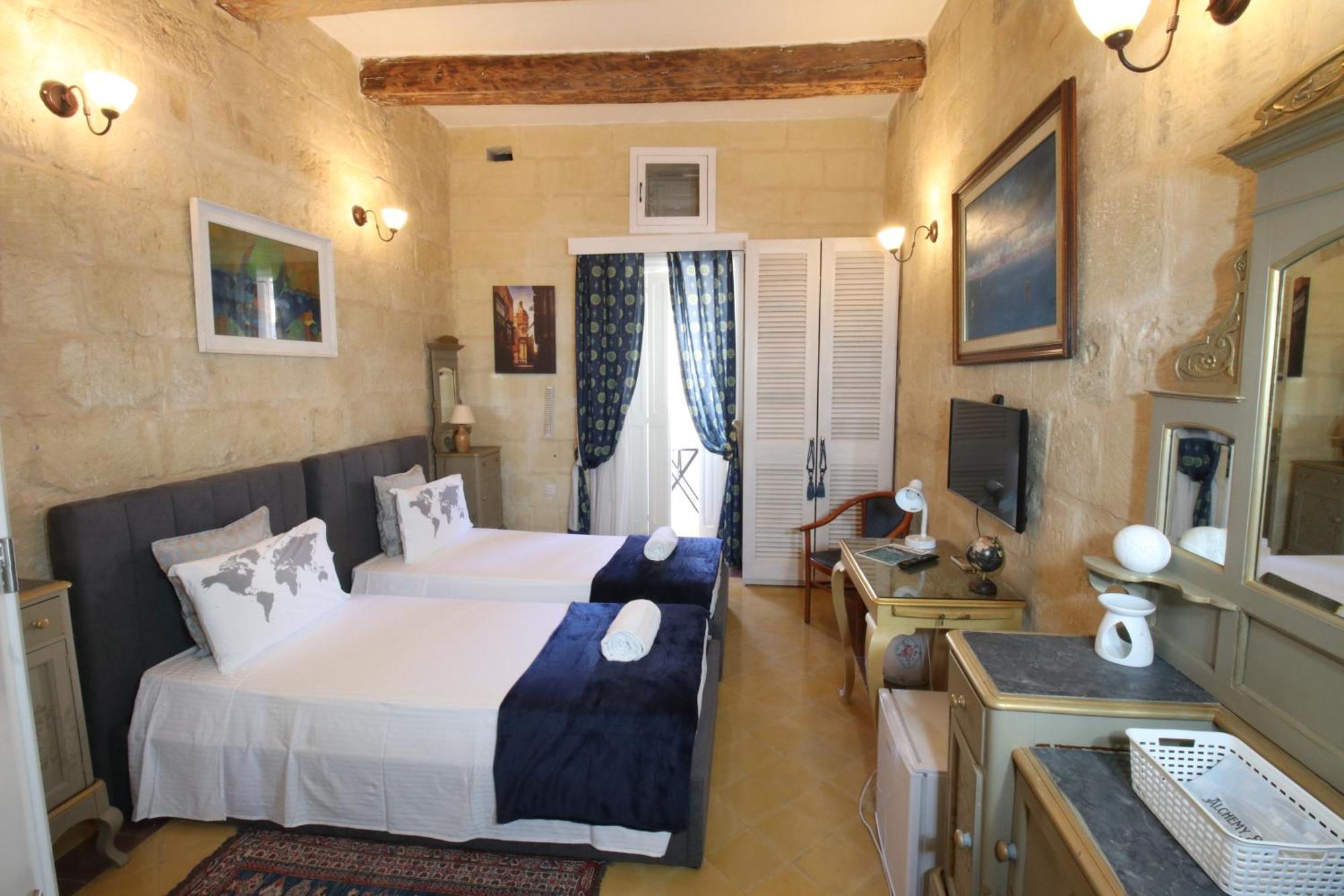 The Knight - Experiential Heritage At Square * Birgu